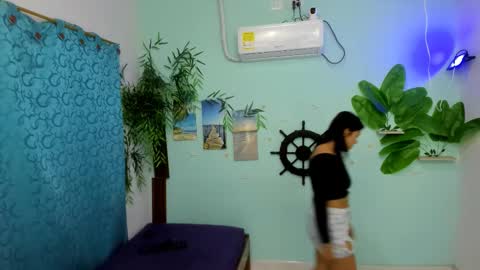 Snapshot of eladyrous98 chatting on February 23, 12:57 pm ladi online show from February 23, 12:57 pm