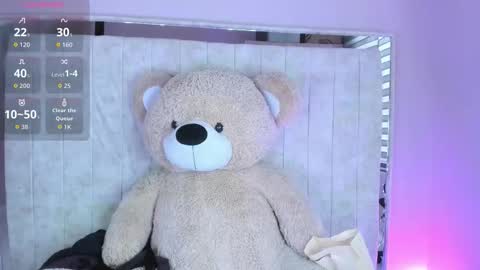 Snapshot of elaine87_ chatting on September 29, 8:46 pm elaine87_ online show from September 29, 8:46 pm
