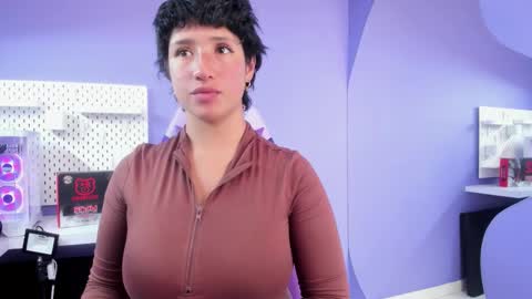 Snapshot of elaine87_ chatting on February 26, 5:12 pm elaine87_ online show from February 26, 5:12 pm
