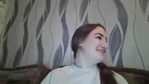 Snapshot of elaine_bell chatting on February 18, 12:56 pm Elaine Bell online show from February 18, 12:56 pm