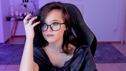 Your sweet girl online show from December 28, 1:39 am