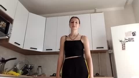 elainebonge online show from August 10, 7:34 am
