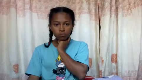 elaliealdy online show from May 7, 10:31 am