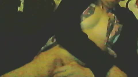 Snapshot of elallstar98 chatting on September 20, 2:45 am elallstar98 online show from September 20, 2:45 am