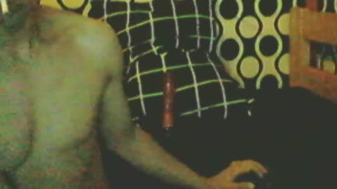 Snapshot of elallstar98 chatting on September 28, 5:02 am elallstar98 online show from September 28, 5:02 am