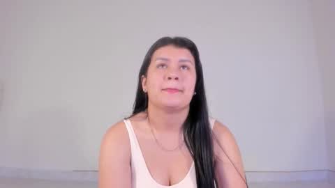 Ela  online show from February 18, 7:04 am