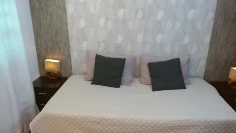 Snapshot of elamurray chatting on October 30, 11:11 am elamurray online show from October 30, 11:11 am