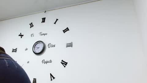 elammurray online show from February 2, 11:53 am