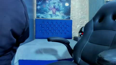 Snapshot of elangiraldo chatting on June 11, 11:36 pm Elan Giralon online show from June 11, 11:36 pm
