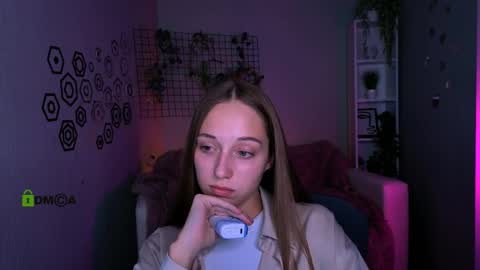 Elara online show from April 2, 12:47 pm