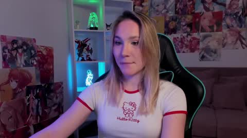 elaravoltage online show from March 29, 5:07 am