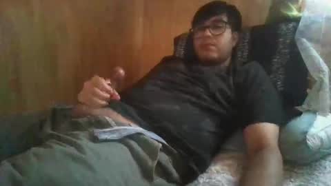 Snapshot of elbizarre96 chatting on February 16, 7:32 pm elbizarre96 online show from February 16, 7:32 pm