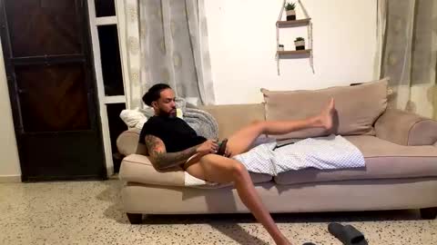 ellindosex37 online show from March 13, 5:58 am