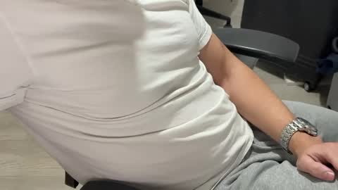 Snapshot of elc_2 chatting on January 20, 9:11 pm elc_2 online show from January 20, 9:11 pm