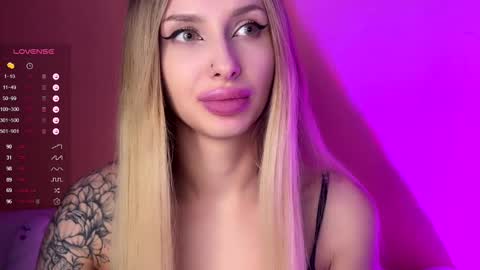 Ella online show from January 21, 8:43 pm
