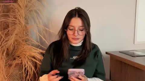 Elecktra online show from February 26, 7:35 pm