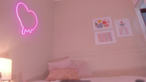 ELECTRA online show from February 12, 6:36 pm