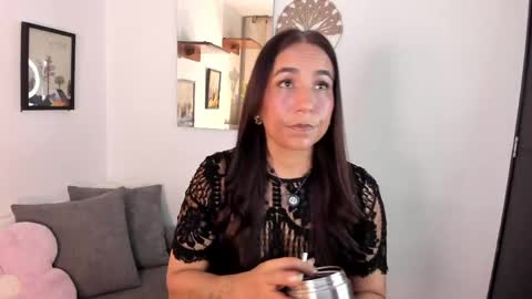 Electra- Please help me reach 100 likes online show from May 24, 1:43 am