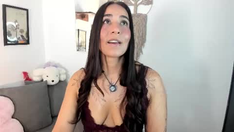 Electra- Please help me reach 100 likes online show from June 30, 2:12 am