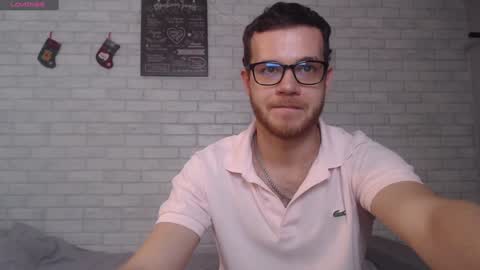 Snapshot of electric_smile chatting on December 31, 4:14 pm Alex online show from December 31, 4:14 pm