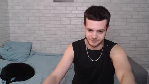 Snapshot of electric_smile chatting on March 9, 2:54 pm Alex online show from March 9, 2:54 pm