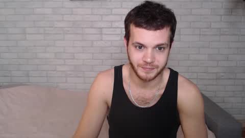 Snapshot of electric_smile chatting on October 19, 2:18 pm Alex online show from October 19, 2:18 pm
