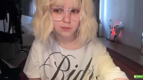 Aleksa online show from July 19, 2:10 pm