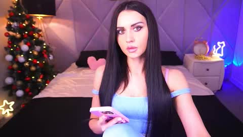 Snapshot of elegant_mysterious chatting on December 15, 8:57 pm elegant_mysterious online show from December 15, 8:57 pm