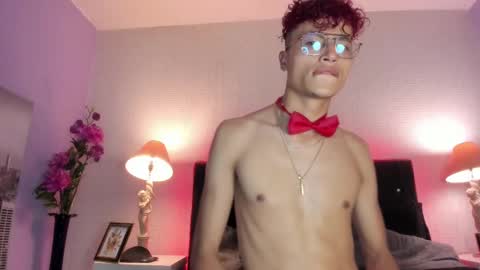 Snapshot of elegant_wolf chatting on December 29, 8:55 am Elegant online show from December 29, 8:55 am