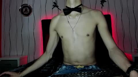 Snapshot of elegant_wolf chatting on January 22, 2:59 am Elegant online show from January 22, 2:59 am