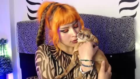 Snapshot of elektra_petite chatting on January 6, 1:09 am ELEKTRA hii my birthday is tomorrow but I will celebrate it on Sunday Ill wait for you online show from January 6, 1:09 am