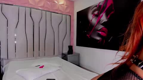 Snapshot of elektra_raven chatting on September 11, 12:49 pm elektra_raven online show from September 11, 12:49 pm