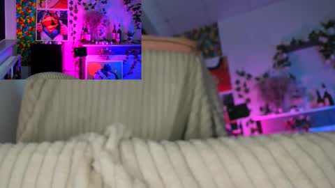 love 3d online show from February 15, 12:33 pm