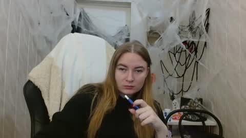 Snapshot of elena_maeer chatting on October 31, 9:10 am Elena online show from October 31, 9:10 am