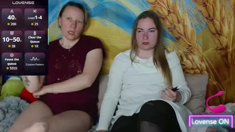 Snapshot of elena_maeer chatting on May 10, 7:08 pm Elena online show from May 10, 7:08 pm