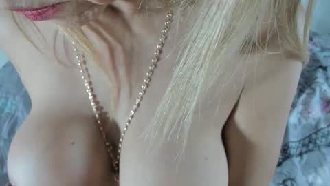 Elena online show from February 8, 9:18 pm