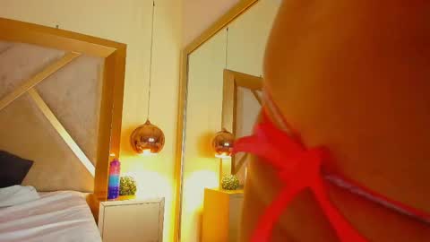 Elena Watsonn online show from April 9, 8:14 pm