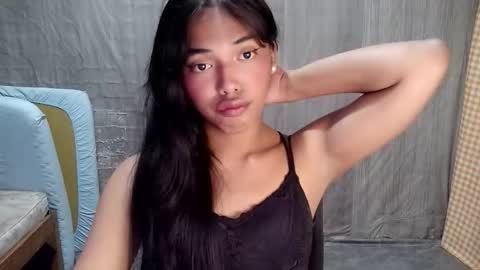 Snapshot of elenacum chatting on October 7, 3:42 pm elenacum online show from October 7, 3:42 pm