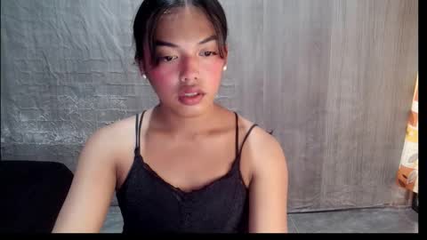 Snapshot of elenacum chatting on November 5, 5:51 am elenacum online show from November 5, 5:51 am