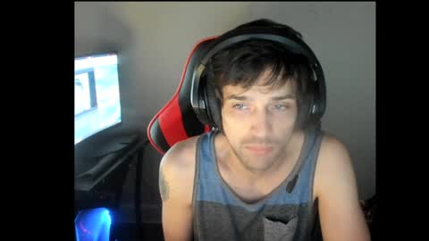 elephantrunkman online show from January 8, 1:11 am