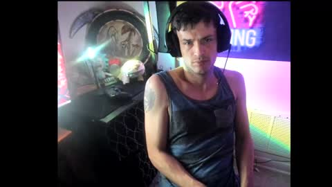 elephantrunkman online show from March 7, 5:40 am