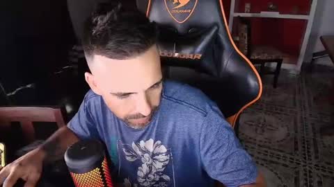 Snapshot of elfetas chatting on January 18, 3:42 am elfetas online show from January 18, 3:42 am