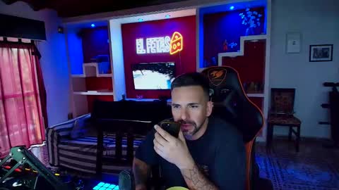 Snapshot of elfetas chatting on November 30, 9:46 am elfetas online show from November 30, 9:46 am