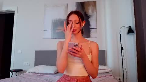 Elfie online show from July 14, 10:21 am