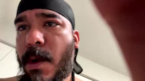 elgatonegrodelah online show from April 20, 10:07 am