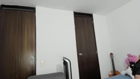 Snapshot of eli_dl chatting on October 29, 8:38 am eli_dl online show from October 29, 8:38 am