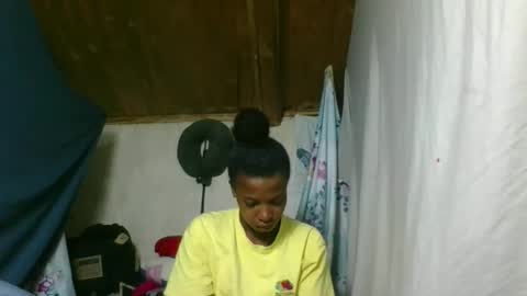 Snapshot of elia011 chatting on March 5, 5:42 pm elia011 online show from March 5, 5:42 pm