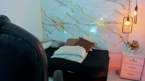 Jackson online show from April 15, 9:16 am