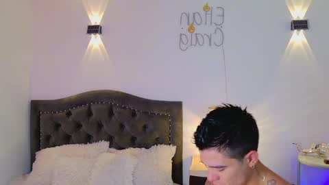 Snapshot of elian_craiggggg chatting on April 29, 1:26 pm Elian online show from April 29, 1:26 pm