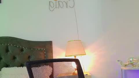 Snapshot of elian_craiggggg chatting on April 30, 4:46 pm Elian online show from April 30, 4:46 pm